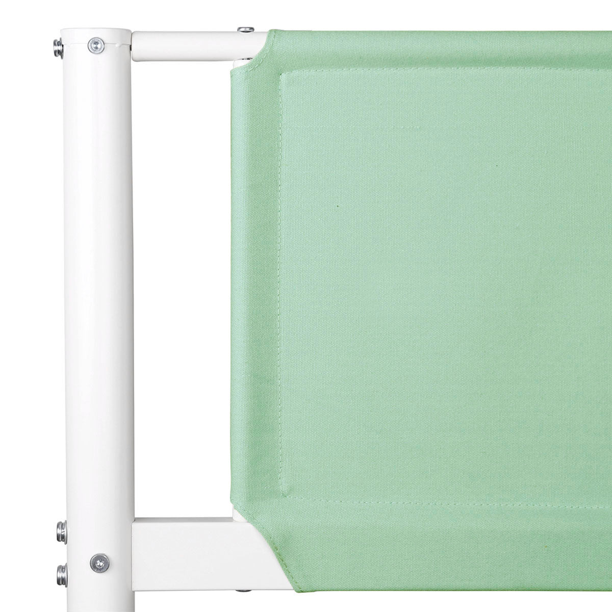 Détail des barrières de protection en métal blanc finition tissu vert pastel des lits superposés BROS 90x190 cm